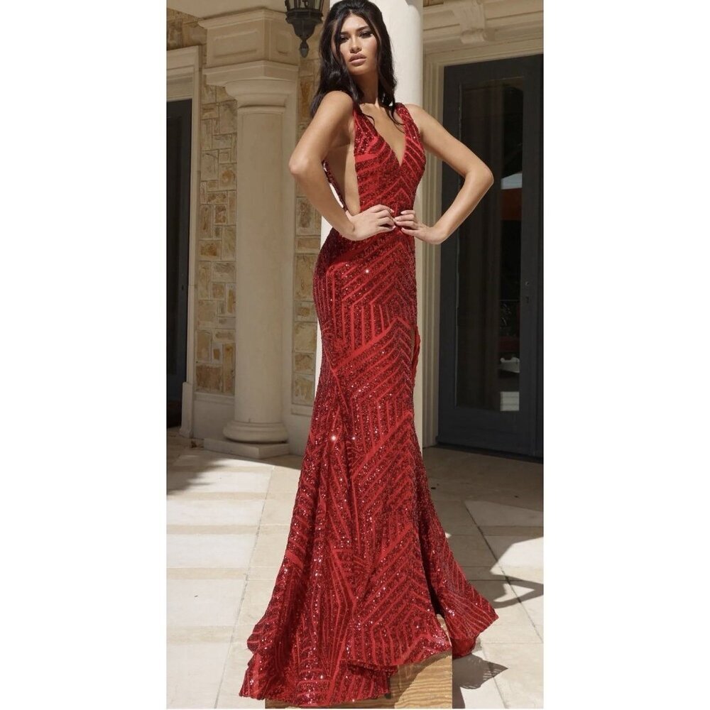 Jovani Womenโs Red Sleeveless Sequin Gown Prom Dress Style 38053 Size 2